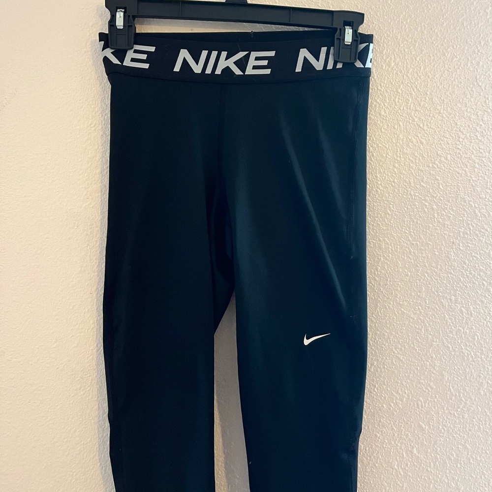 Nike Women Black High Waisted Leggings